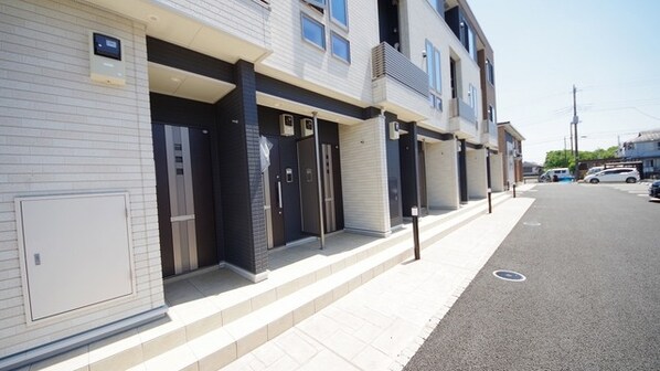 ソーレ・リデンテ Iの物件内観写真